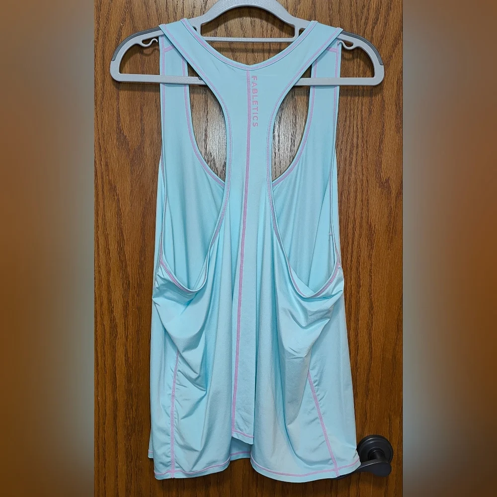 Women's Fabletics Light Aqua Blue Racer Back Tank Top, 1X - Picture 2 of 4
